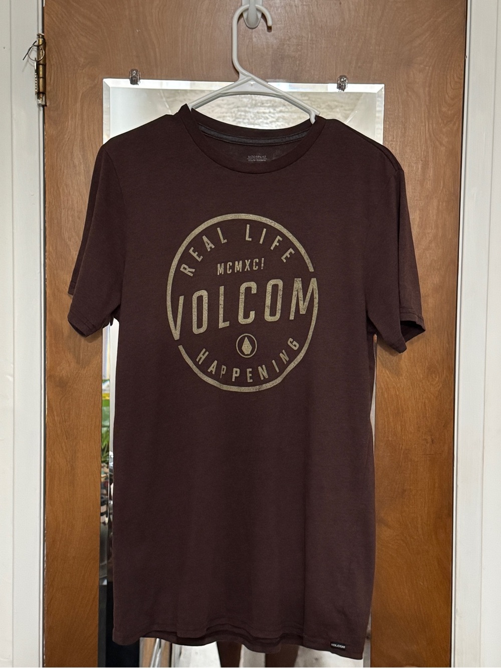 Volcom Men's Brown Short Sleeve Tee with Tan Logo Circle